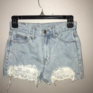 Size 00 mom shorts from American Eagle Outfitters